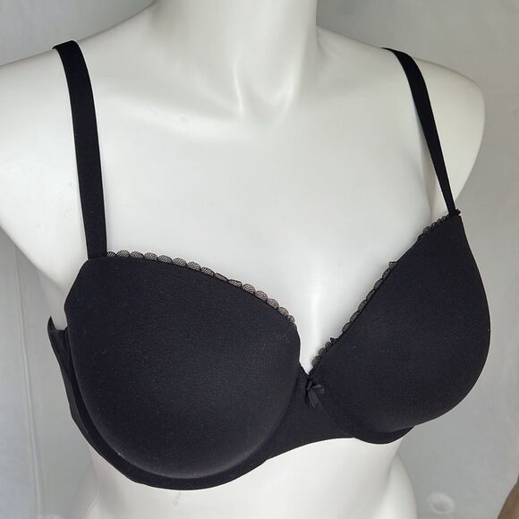 Torrid black underwire bra size 42B - Picture 9 of 9